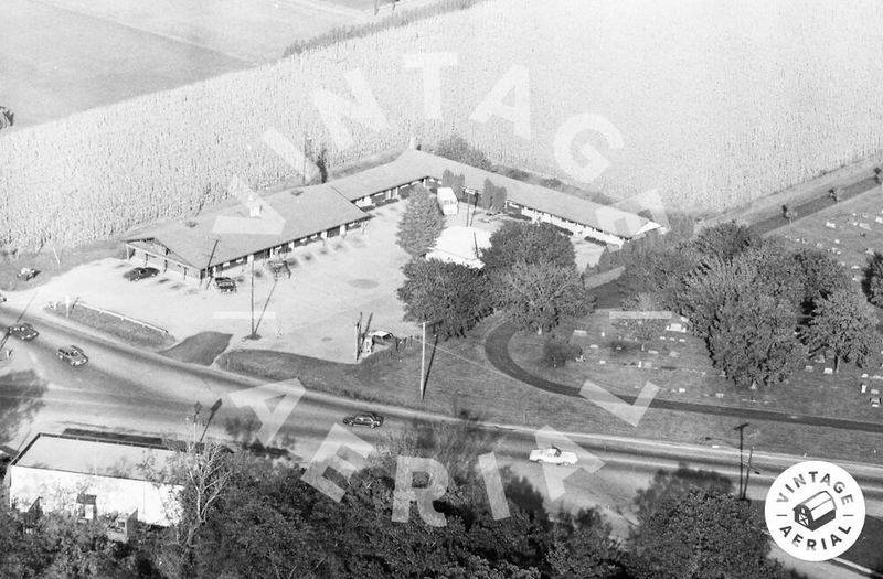 Mark III Grille & Bar and Inn (Royal Motel & Restaurant) - Historical Aerial (newer photo)
